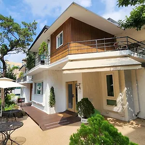 Hostel Oyo Myeongdong 5, Seul
